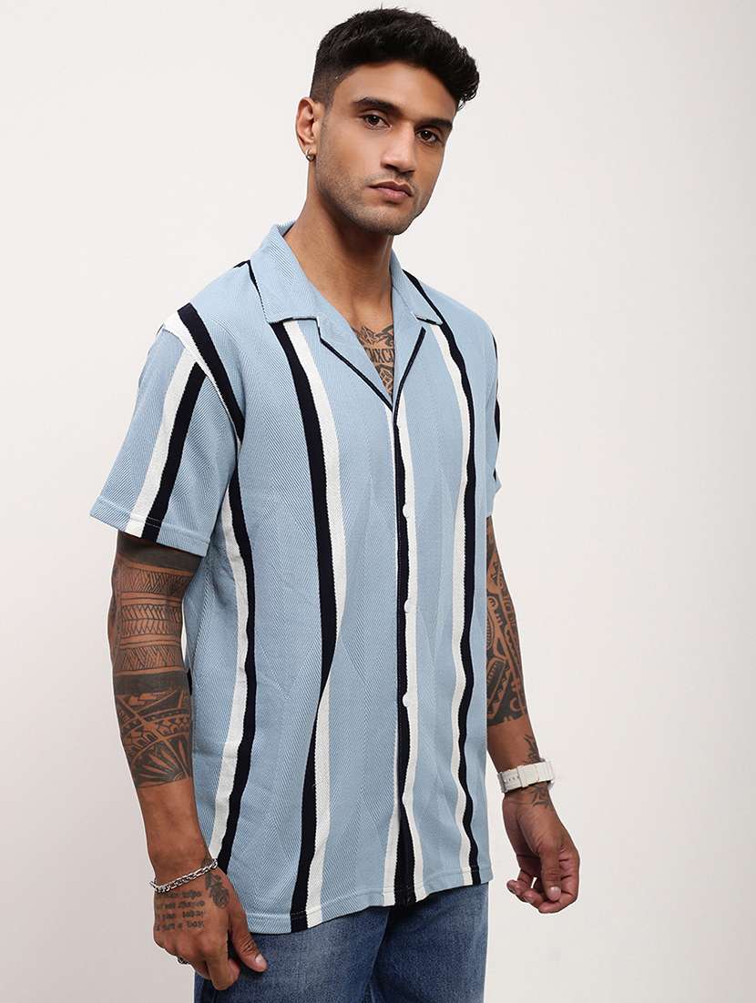 men striped short sleeves casual shirt - 21696320 -  Standard Image - 2