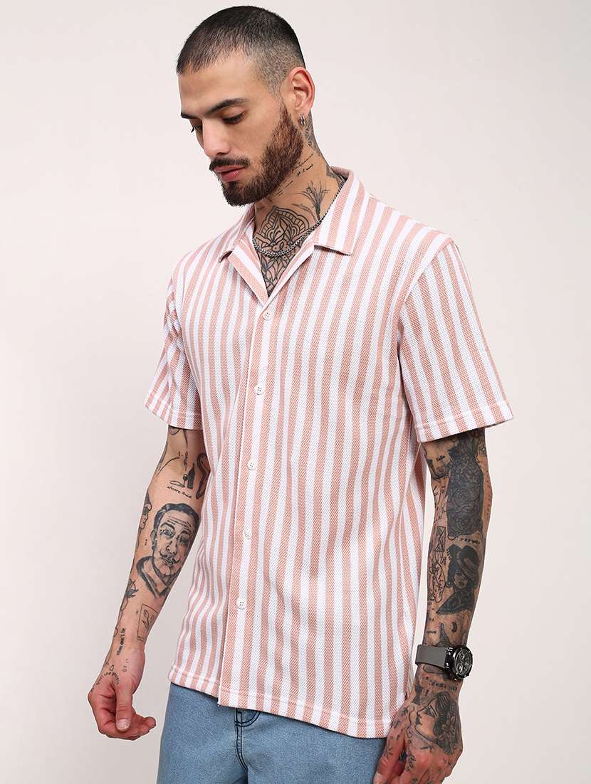men striped short sleeves casual shirt - 21696327 -  Standard Image - 2