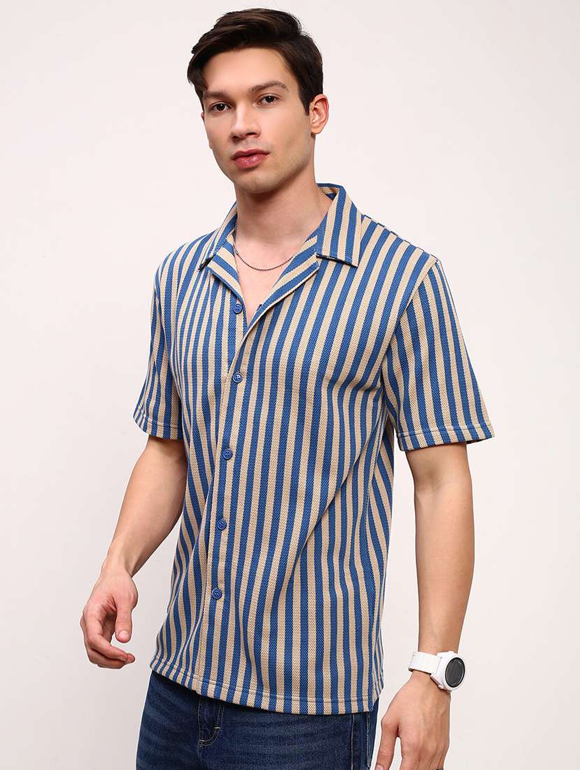 men striped short sleeves casual shirt - 21696330 -  Standard Image - 2