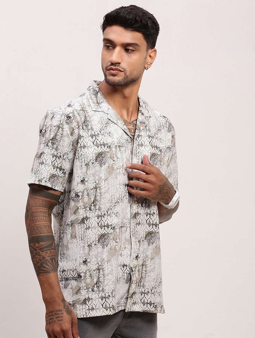 men geometric printed short sleeves casual shirt - 21696394 -  Standard Image - 2