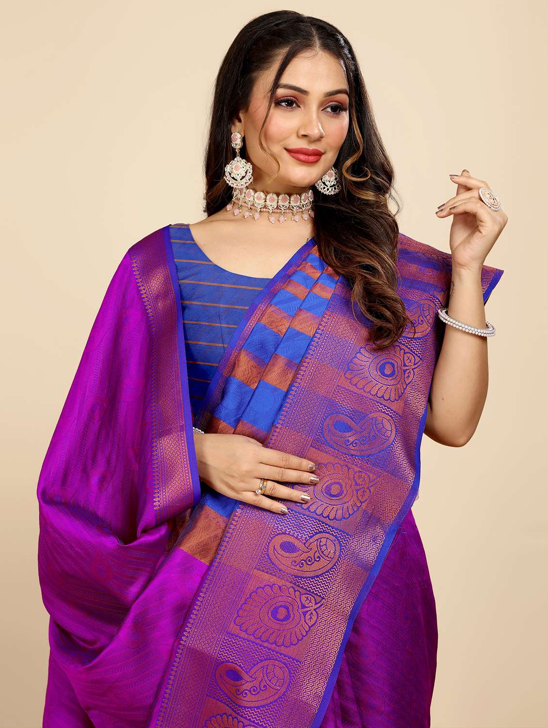 women self design zari bordered saree - 21696847 -  Standard Image - 2