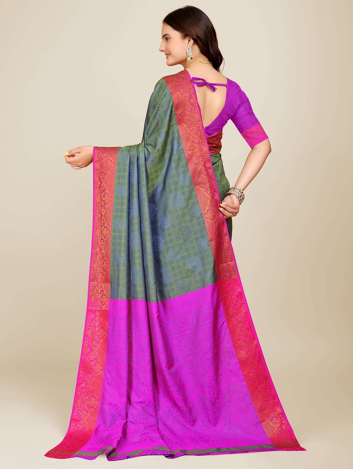 women self design bordered saree - 21696857 - Standard Image - 2