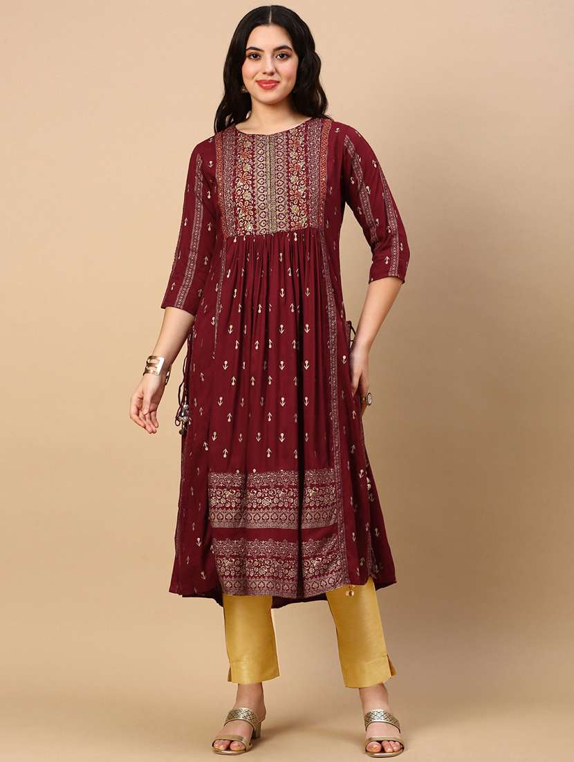 women three quarter sleeve anarkali kurta