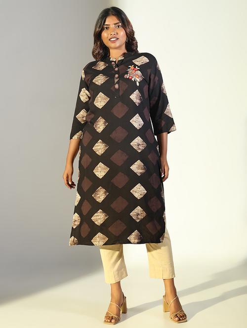 women three quarter sleeve straight kurta - 21696971 -  Standard Image - 0