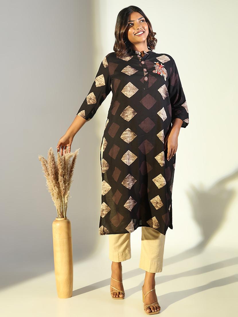 women three quarter sleeve straight kurta - 21696971 - Standard Image - 2