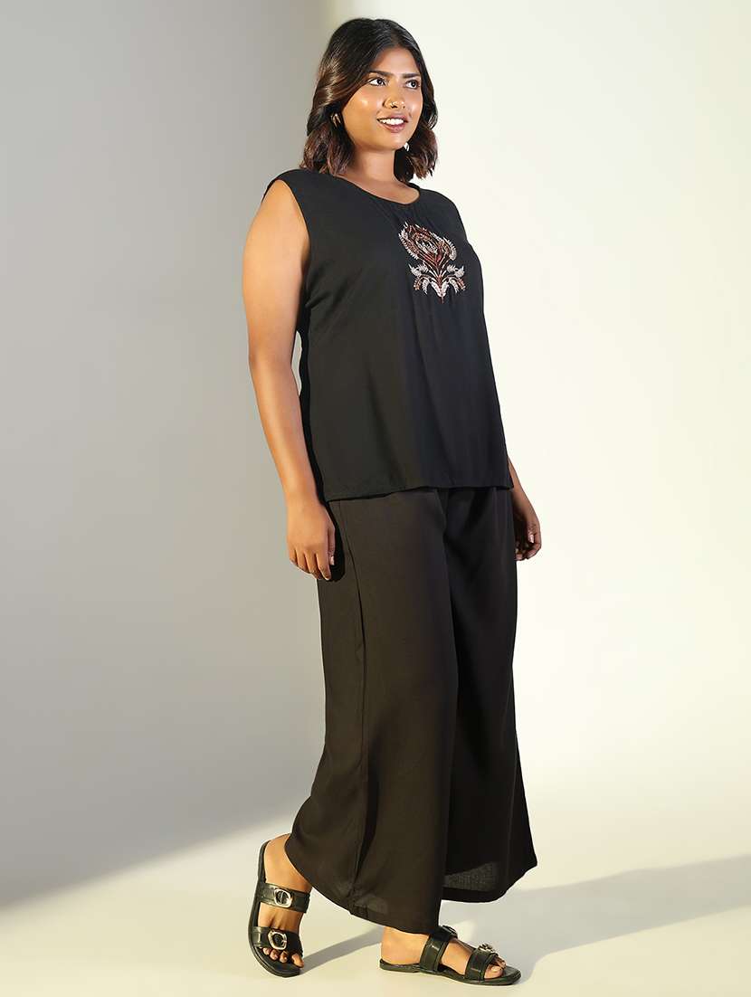 women black embroidered fusion set - 21697051 -  Standard Image - 2