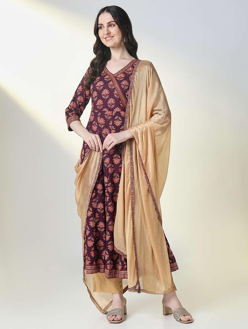 women floral kurta pant set with dupatta