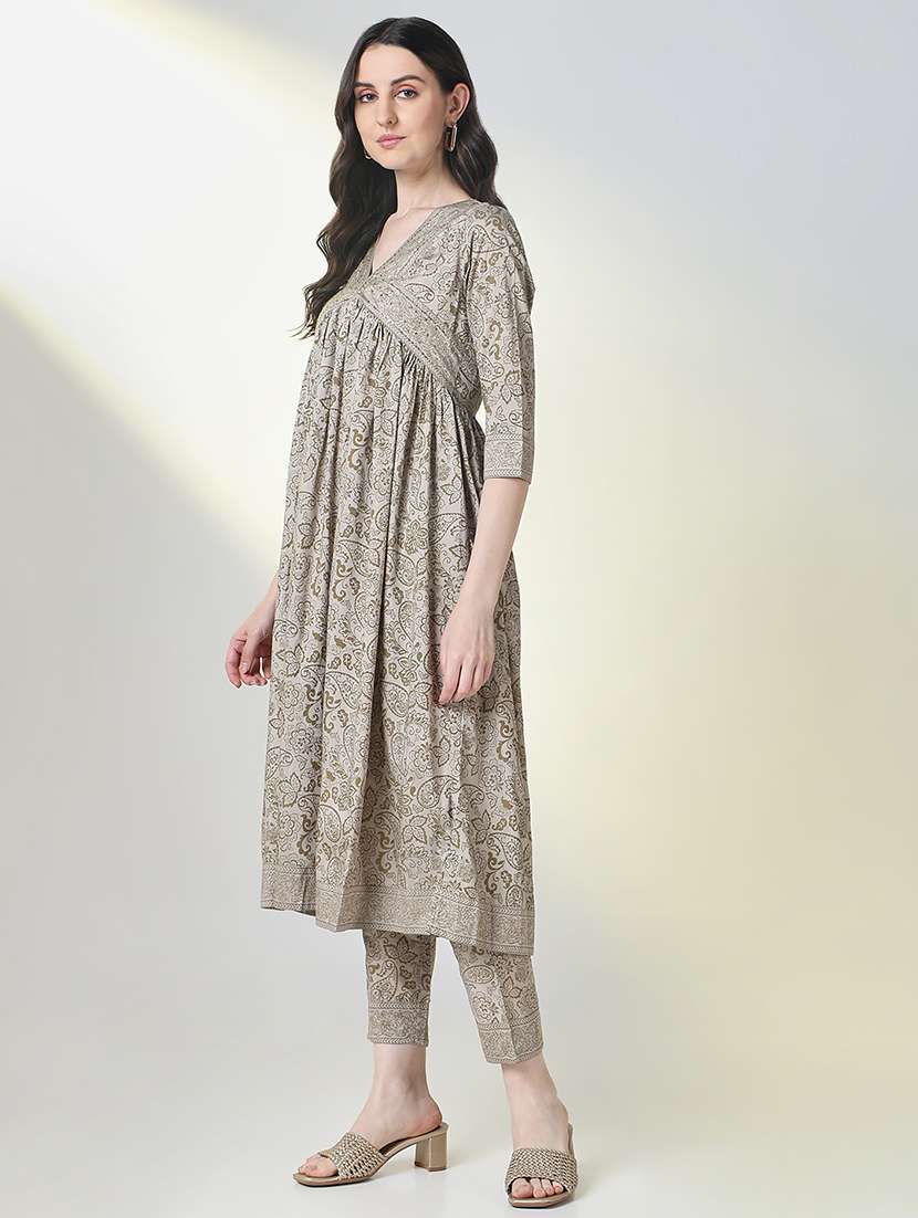 women paisley kurta pant set with dupatta - 21697083 -  Standard Image - 2