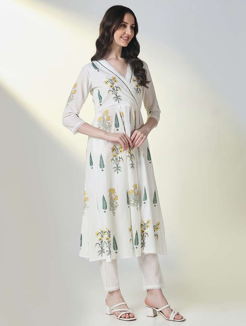 women floral kurta pant set with dupatta - 21697085 -  Standard Image - 2