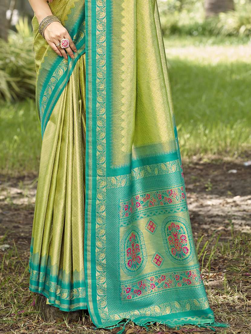 women self design kanjivaram saree with blouse - 21697807 -  Standard Image - 2
