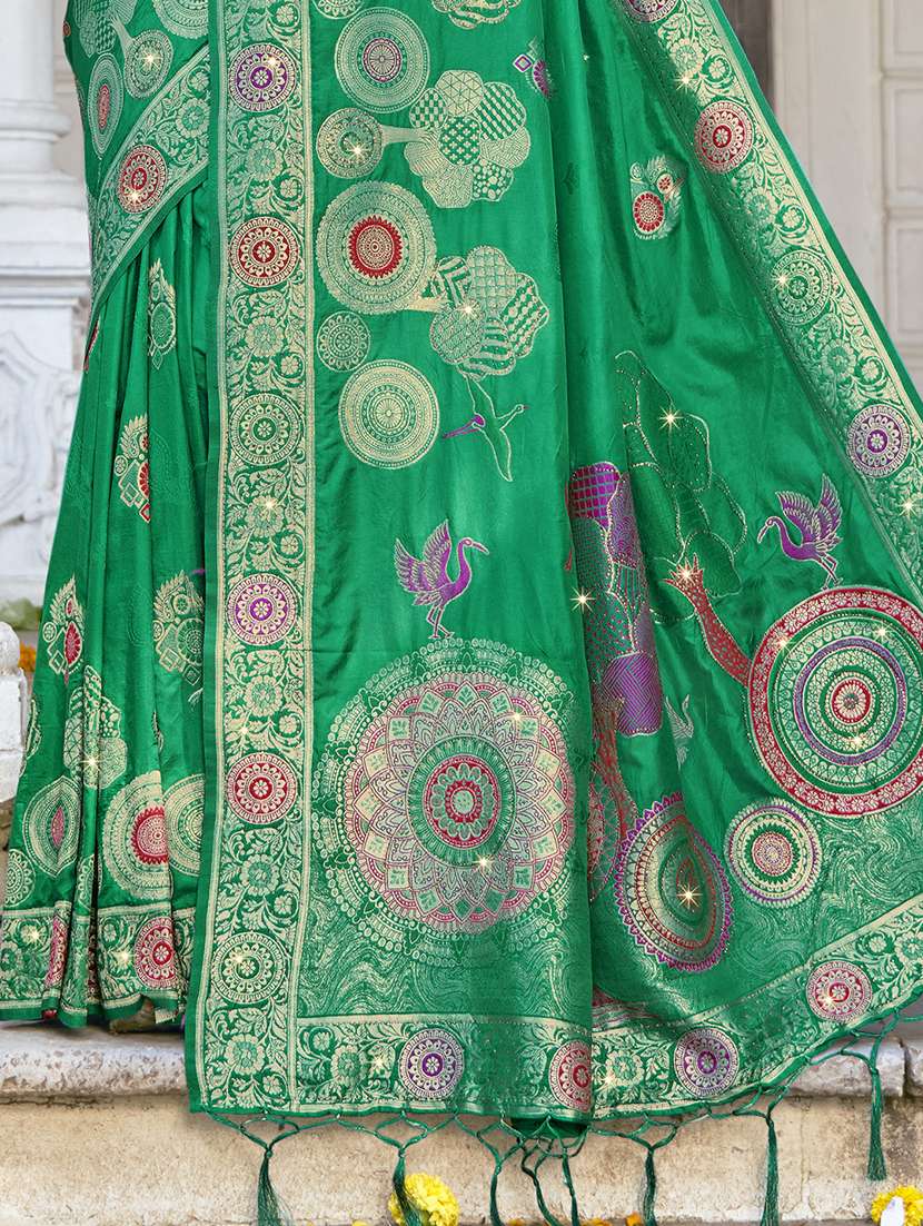 women self design banarasi saree with blouse - 21697815 -  Standard Image - 2