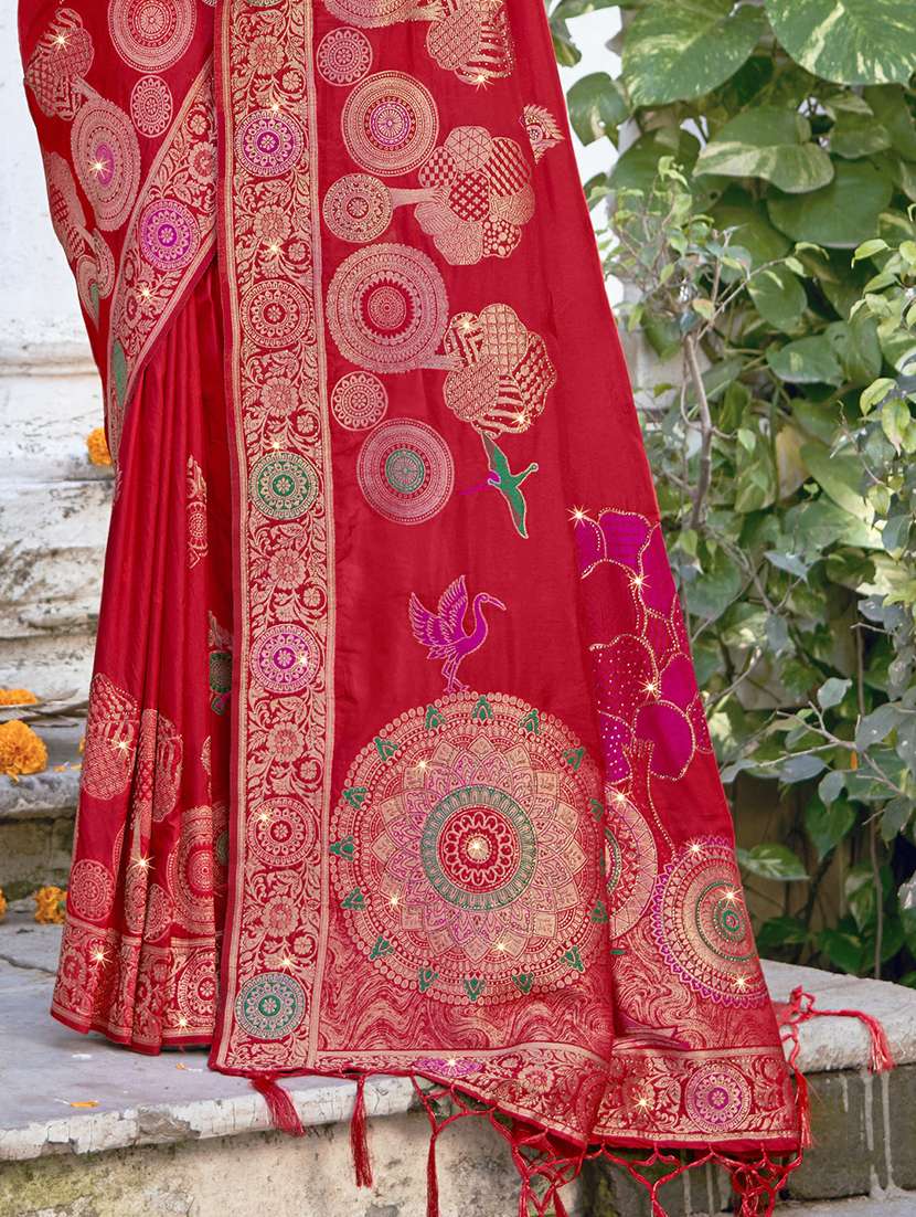 women self design banarasi saree with blouse - 21697818 -  Standard Image - 2