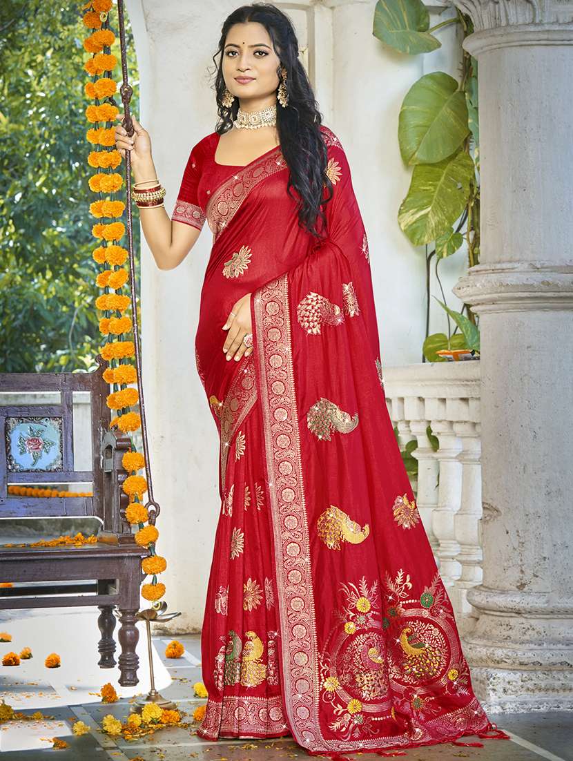 women self design banarasi saree with blouse