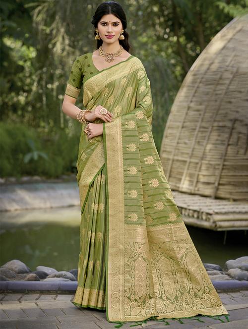 women self design banarasi saree with blouse - 21697866 - Standard Image - 0