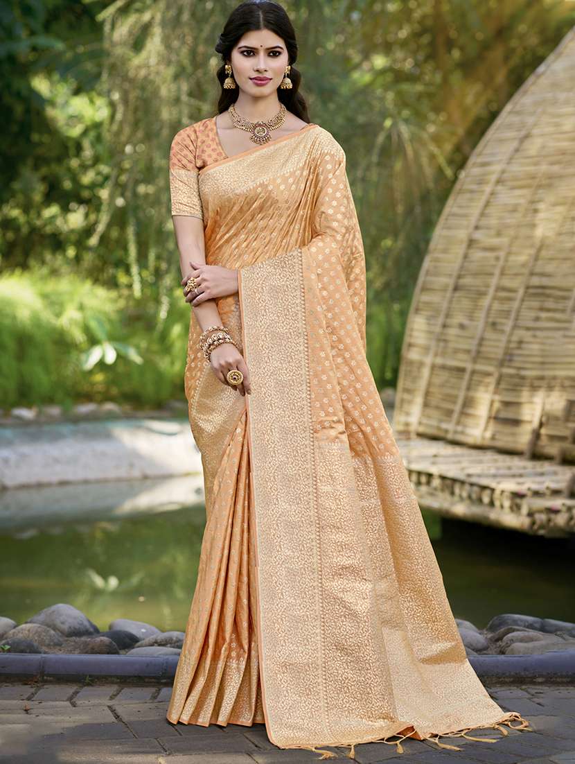 women self design banarasi saree with blouse