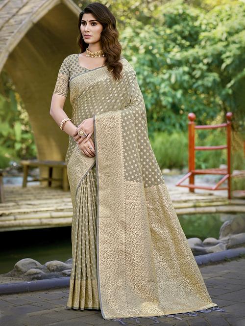women self design banarasi saree with blouse - 21697873 -  Standard Image - 0