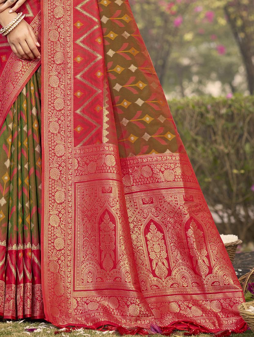 women self design banarasi saree with blouse - 21698302 - Standard Image - 2
