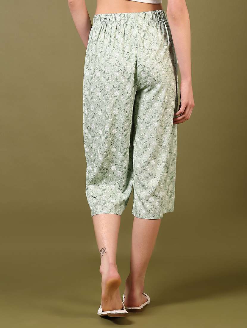women printed mid rise capri - 21698839 -  Standard Image - 2