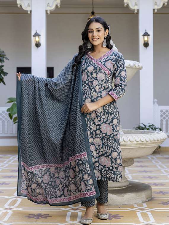 women floral three quarter sleeve suit set