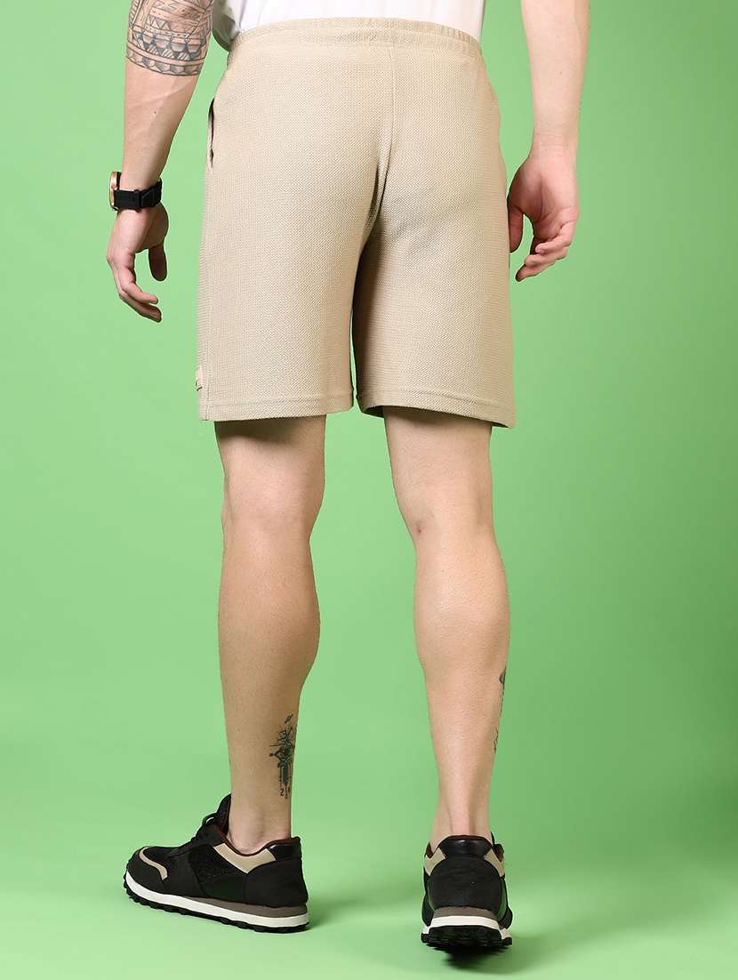 men mid rise solid shorts - 21701011 -  Standard Image - 2