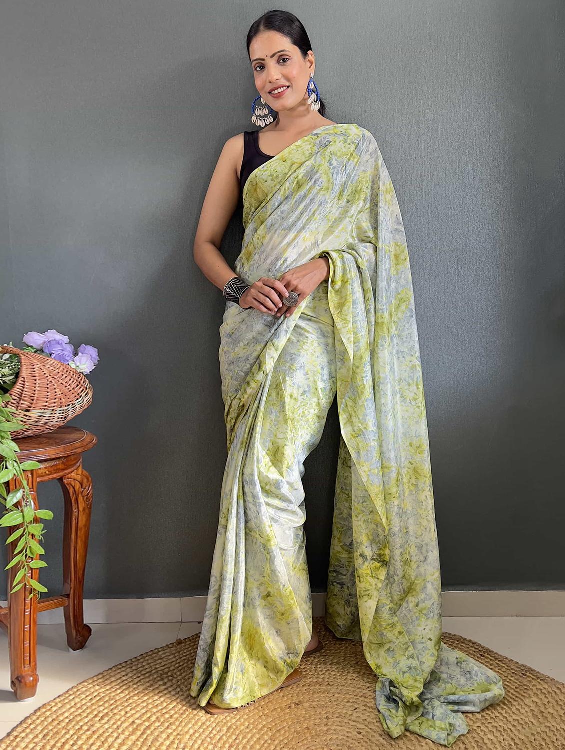women green printed saree with blouse - 21703278 - Zoom Image - 0