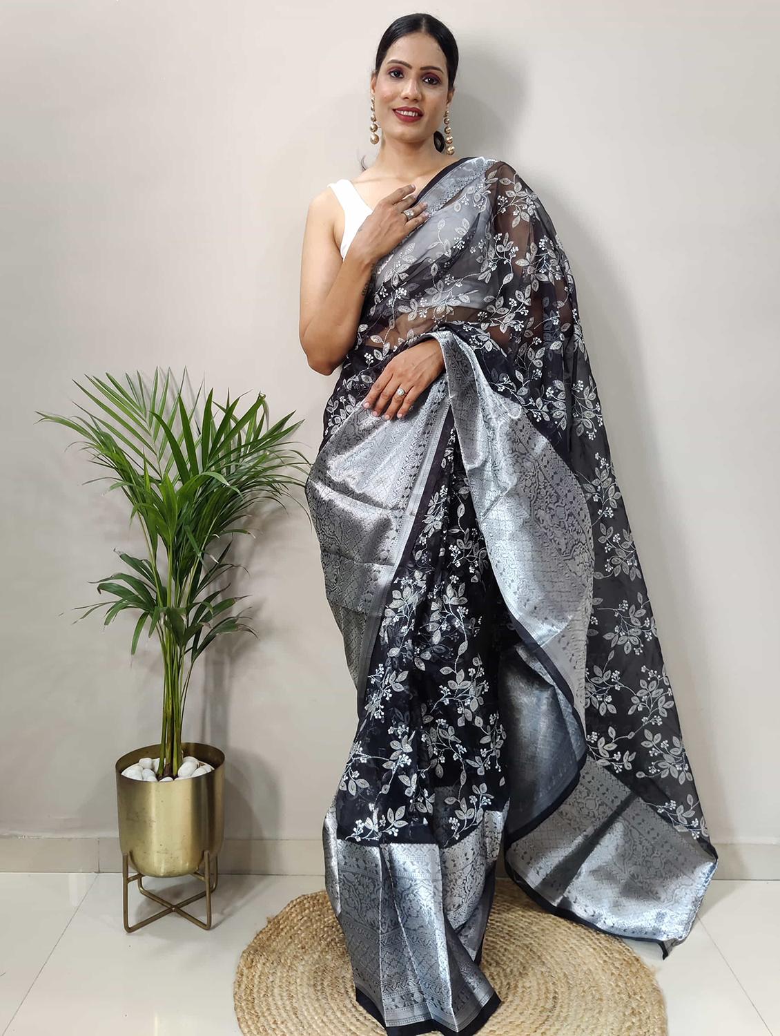 women printed zari bordered saree with blouse - 21703324 - Zoom Image - 0