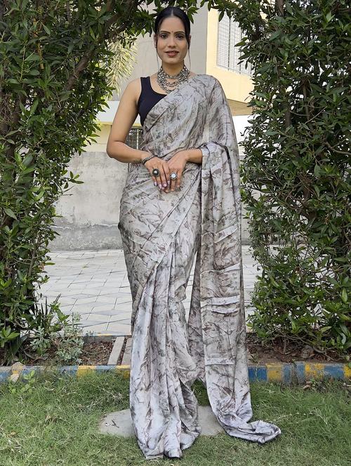 women grey printed saree with blouse - 21703349 - Standard Image - 0