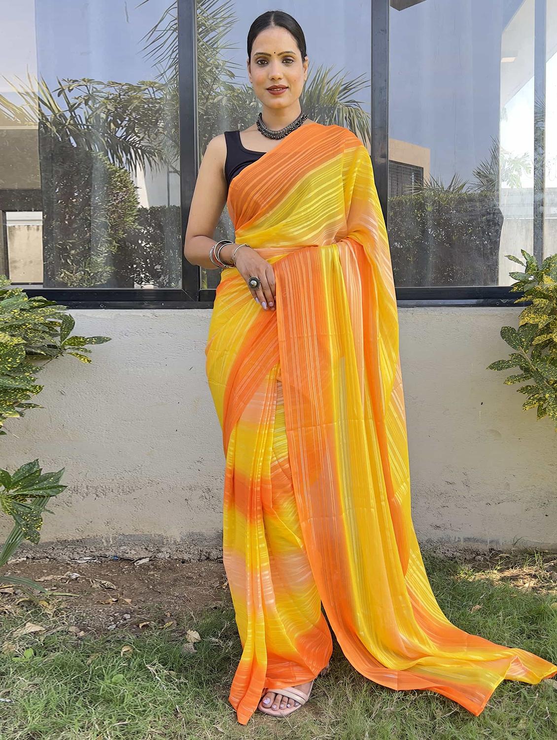 women stripes printed saree with blouse - 21703368 -  Zoom Image - 0