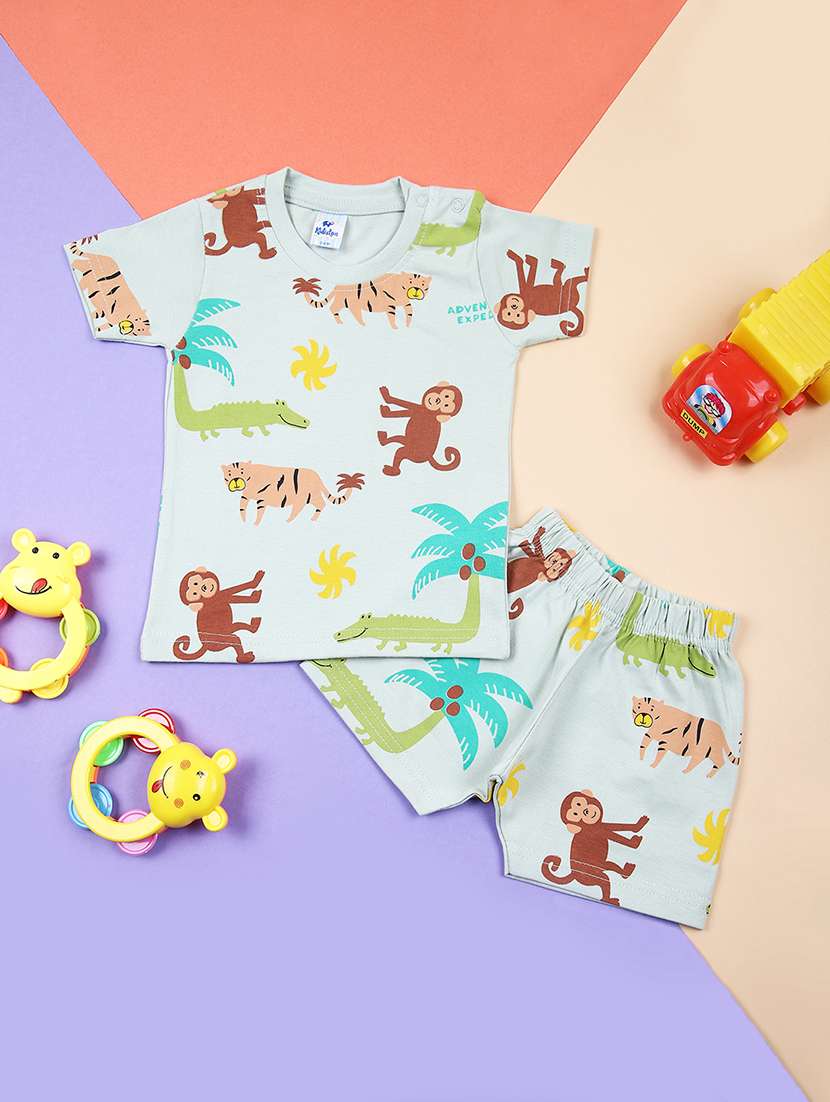 kids printed t-shirt & shorts set 