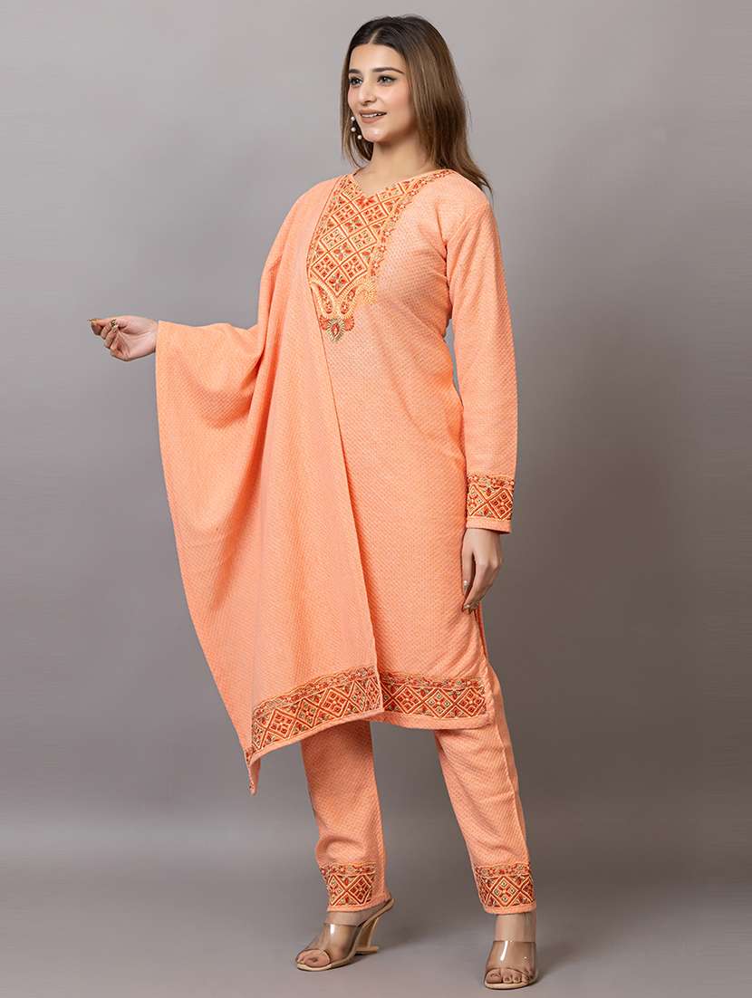 women embroidered v neck suit set - 21703808 -  Standard Image - 2