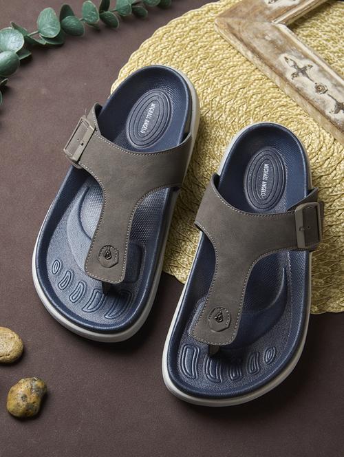 men toe seprator slippers - 21704500 -  Standard Image - 0