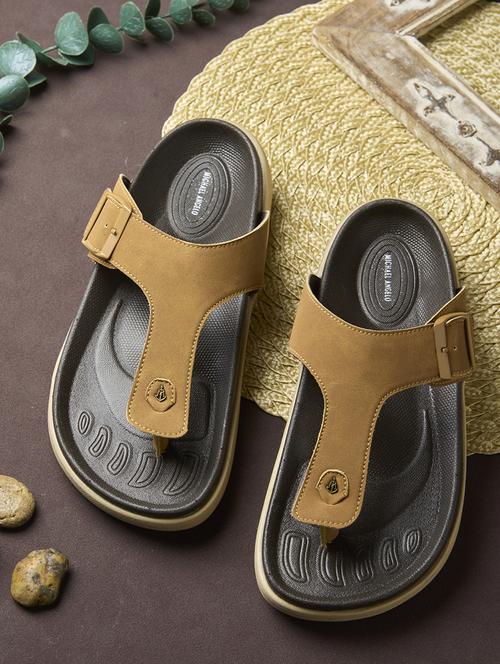 men toe seprator slippers - 21704501 - Standard Image - 0