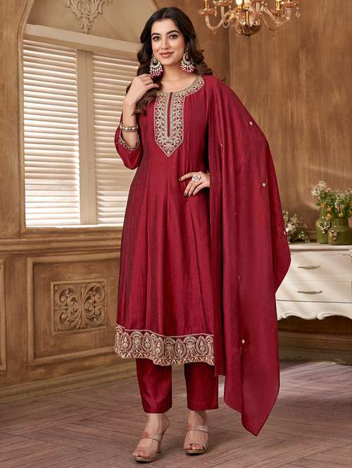 women maroon kurta pant set with dupatta - 21704727 - Standard Image - 0