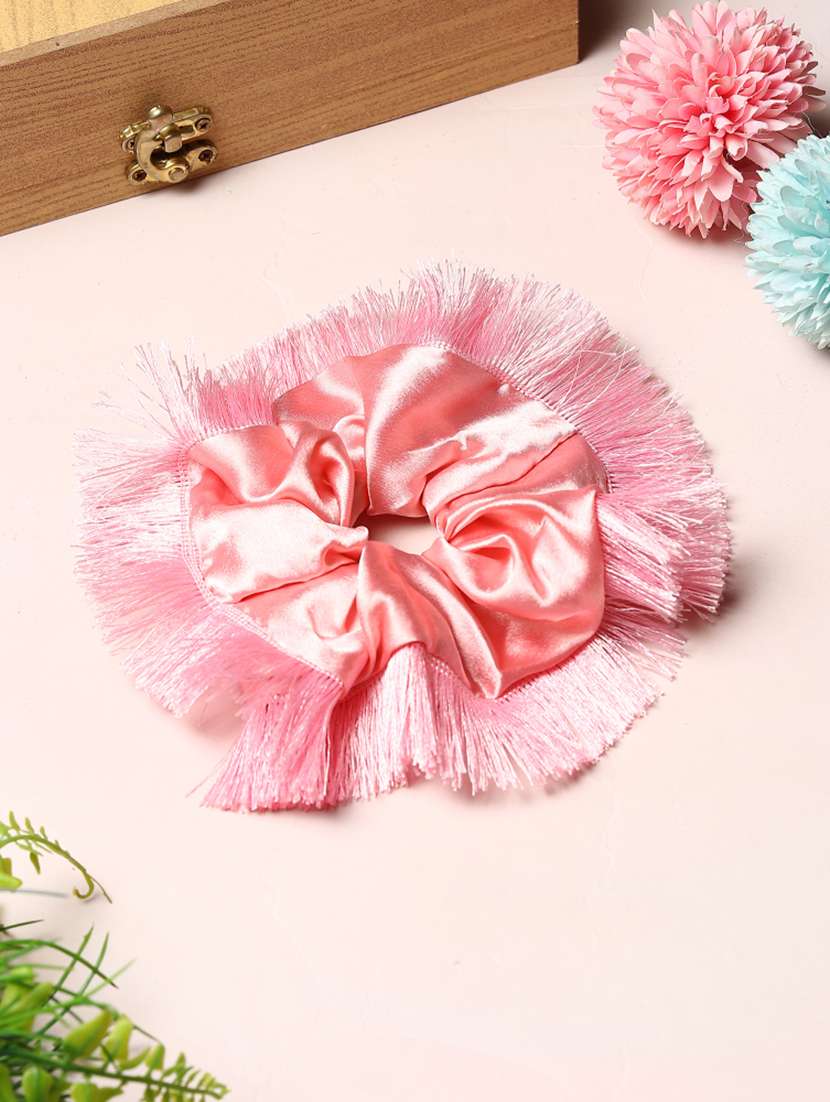 tipy tipy tap tassel scrunchie - pink