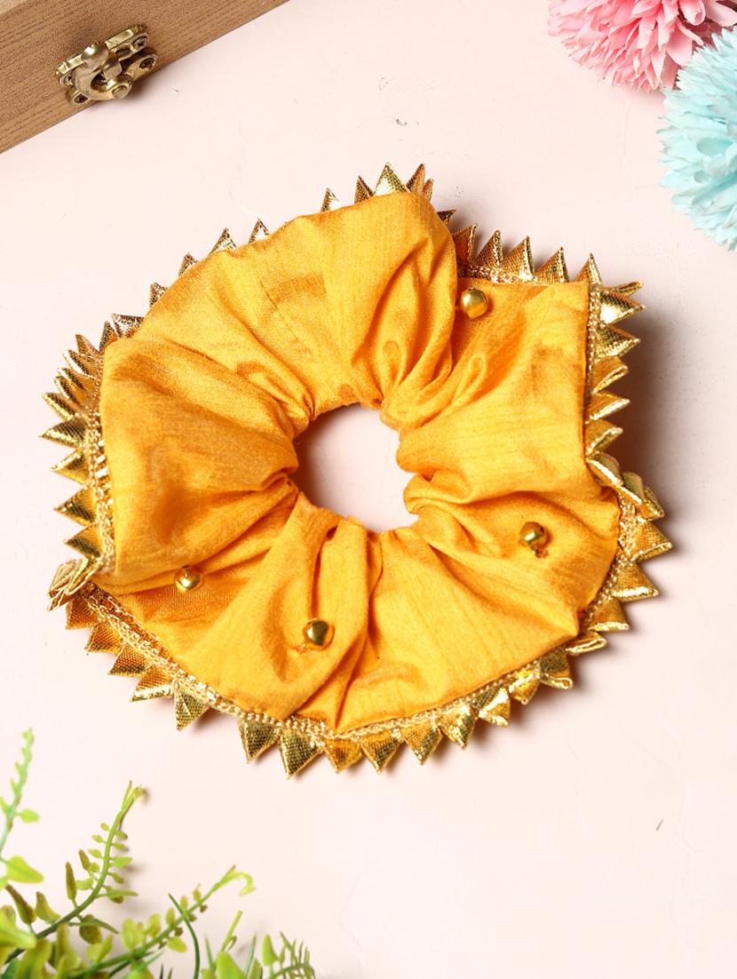 tipy tipy tap gota trimmed scrunchie - golden - 21706158 - Zoom Image - 0