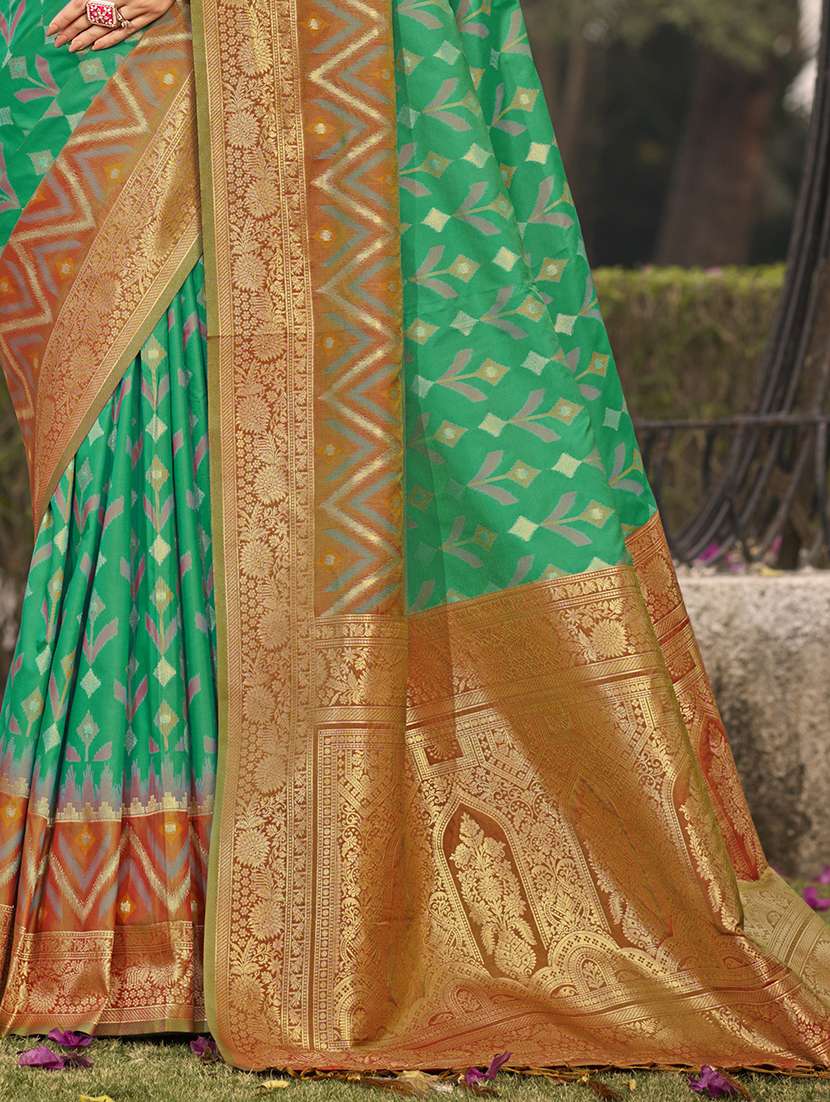 women self design bordered saree with blouse - 21708904 -  Standard Image - 2