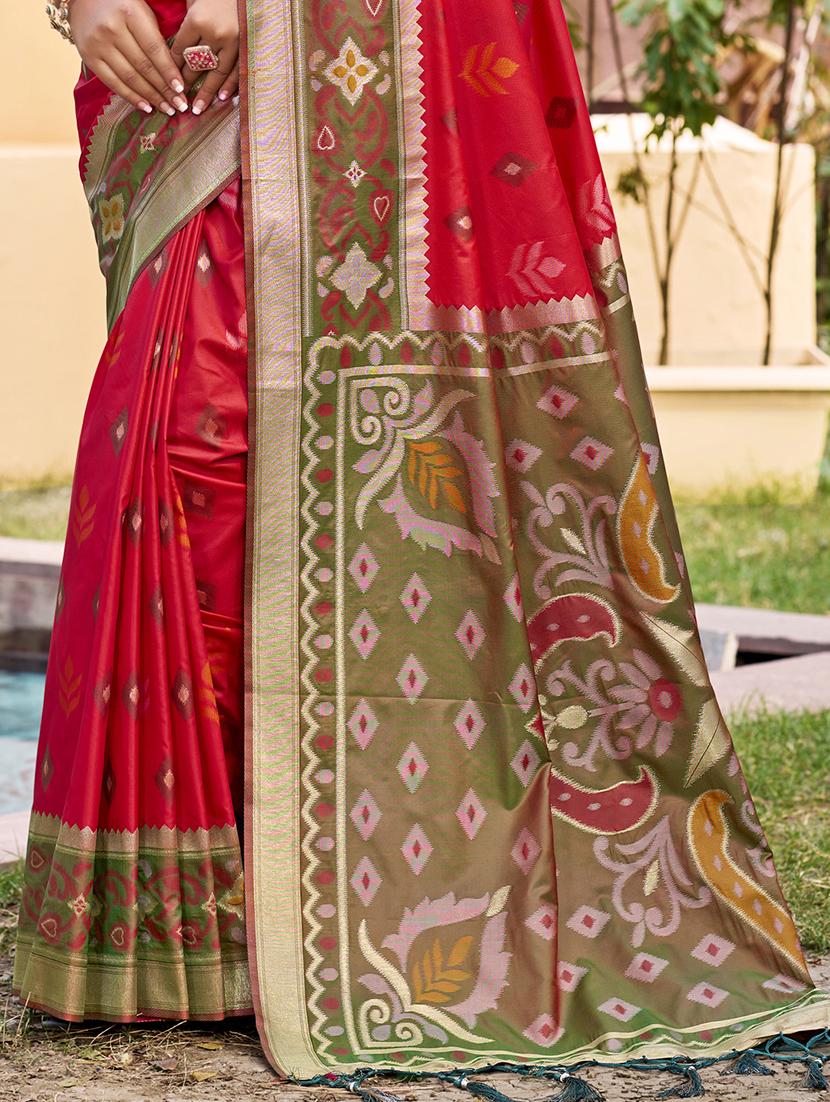 women self design bordered saree with blouse - 21708907 - Standard Image - 2