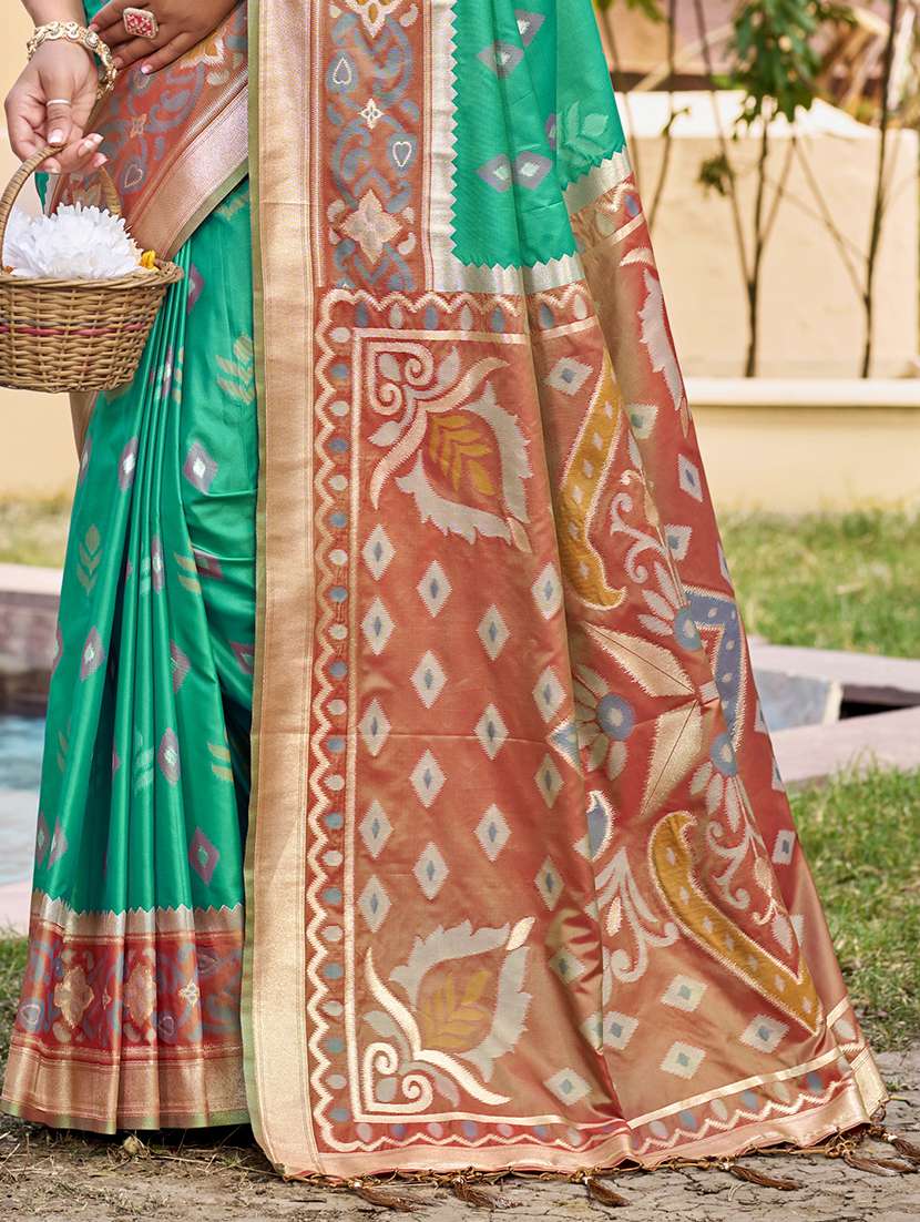 women self design bordered saree with blouse - 21708912 -  Standard Image - 2