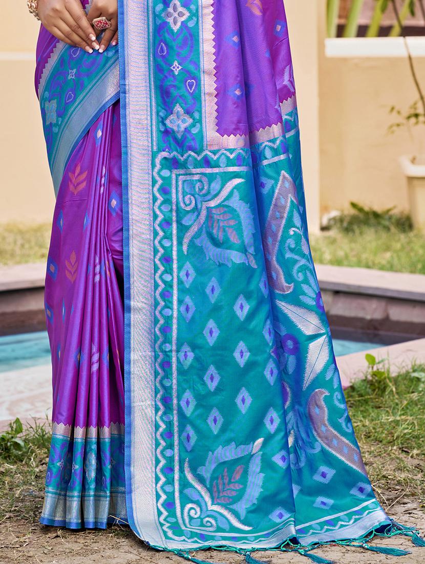 women self design bordered saree with blouse - 21708914 - Standard Image - 2