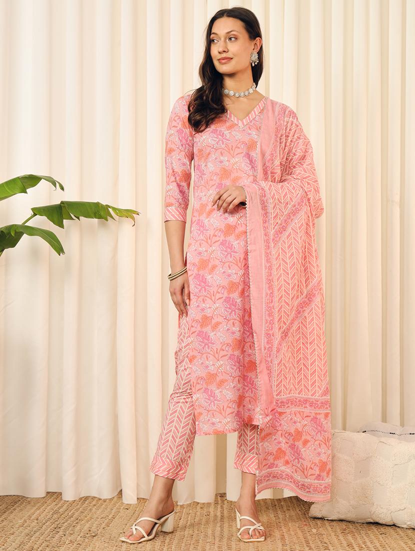 women floral three quarter sleeve straight kurta - 21709153 - Zoom Image - 0