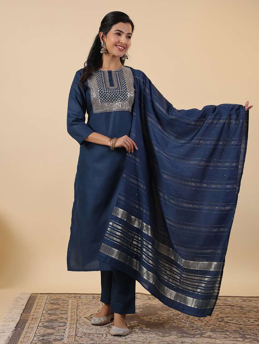 women three quarter sleeve kurta pant with dupatta set