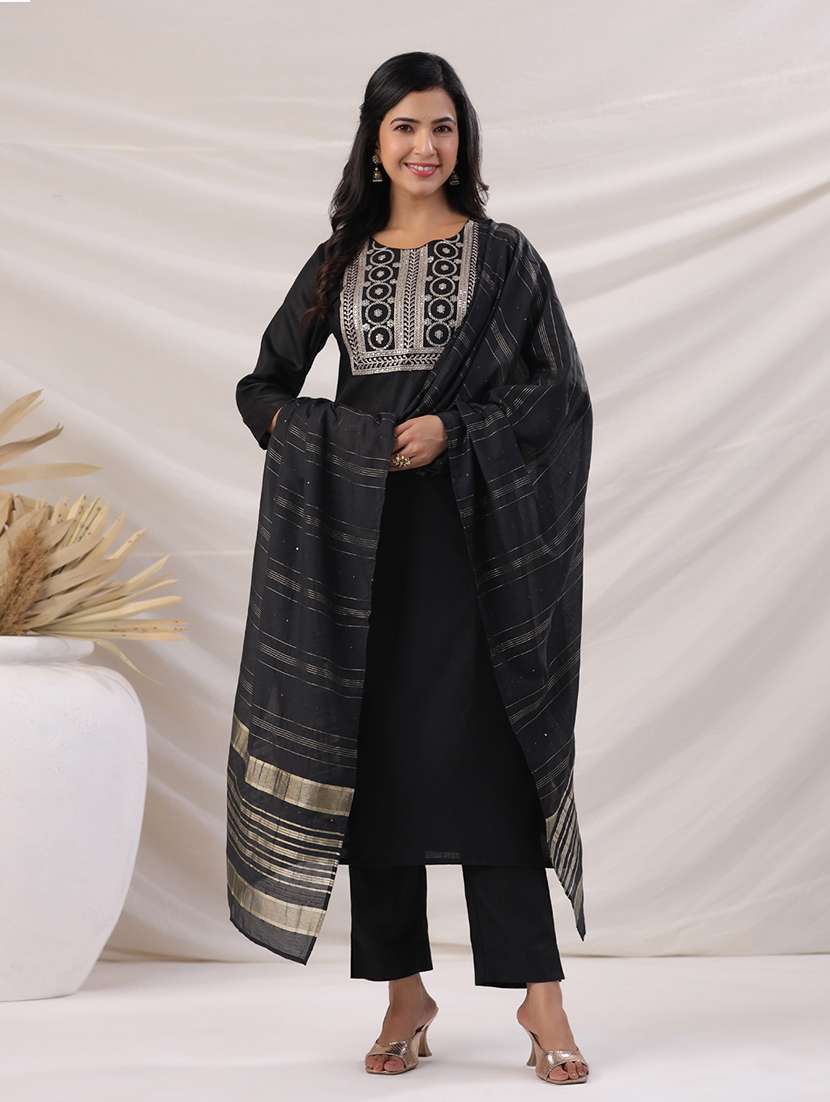 women three quarter sleeve kurta pant with dupatta set