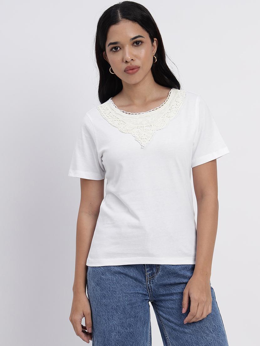 women solid lace detailed short sleeves t-shirt - 21709844 -  Zoom Image - 0