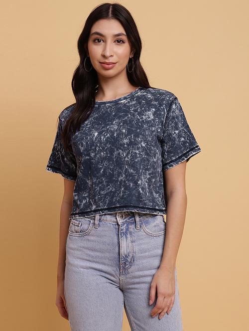 women printed short sleeves crop t-shirt - 21709870 -  Standard Image - 0