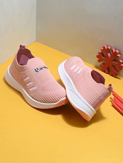 women solid slip on sports shoe - 21710410 - Standard Image - 0