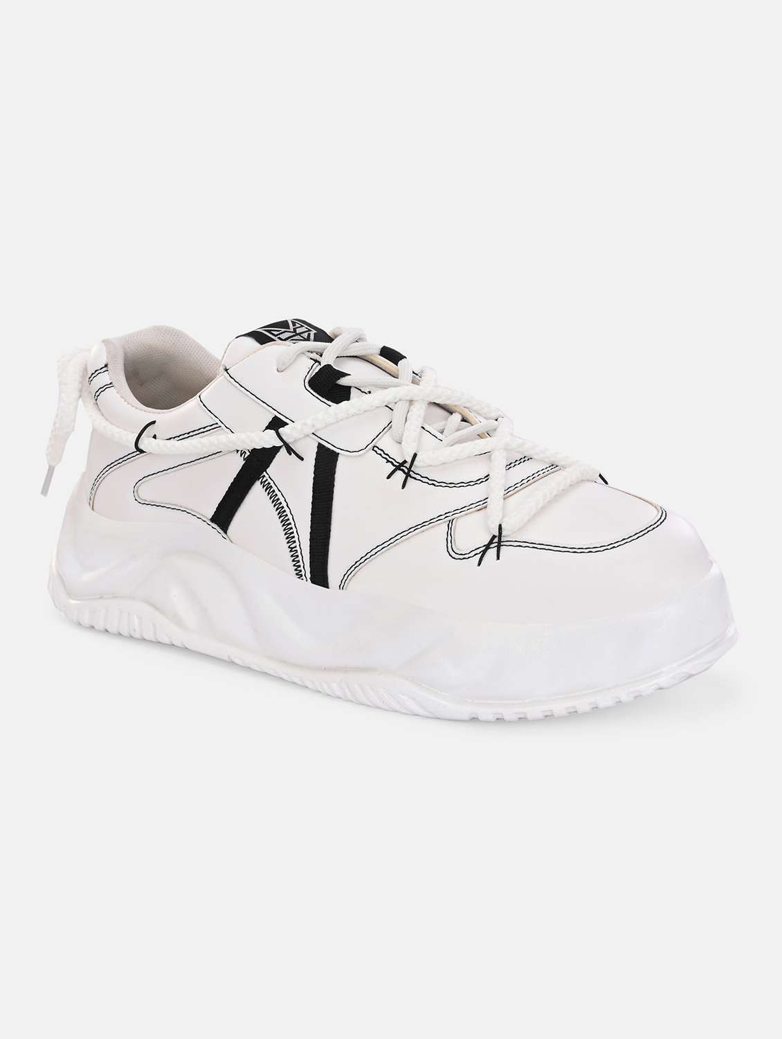 men white lace up casual shoes - 21710952 - Zoom Image - 0
