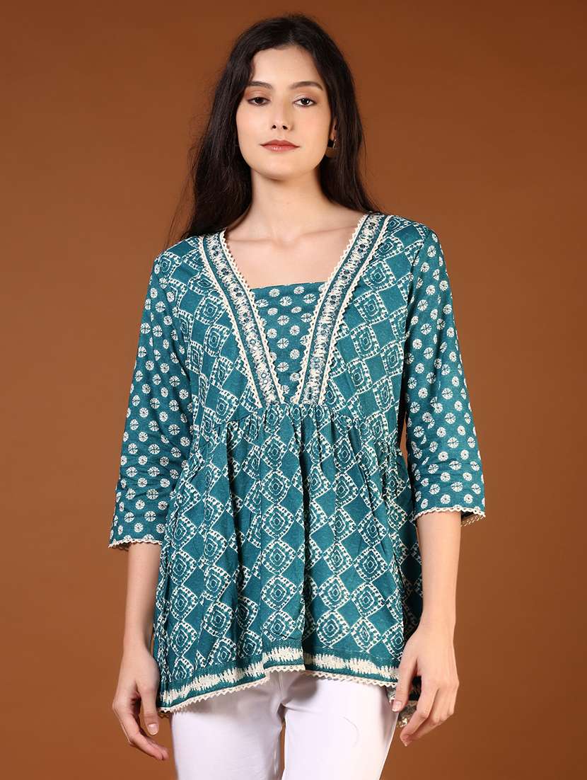 women three quarter sleeve flared kurti