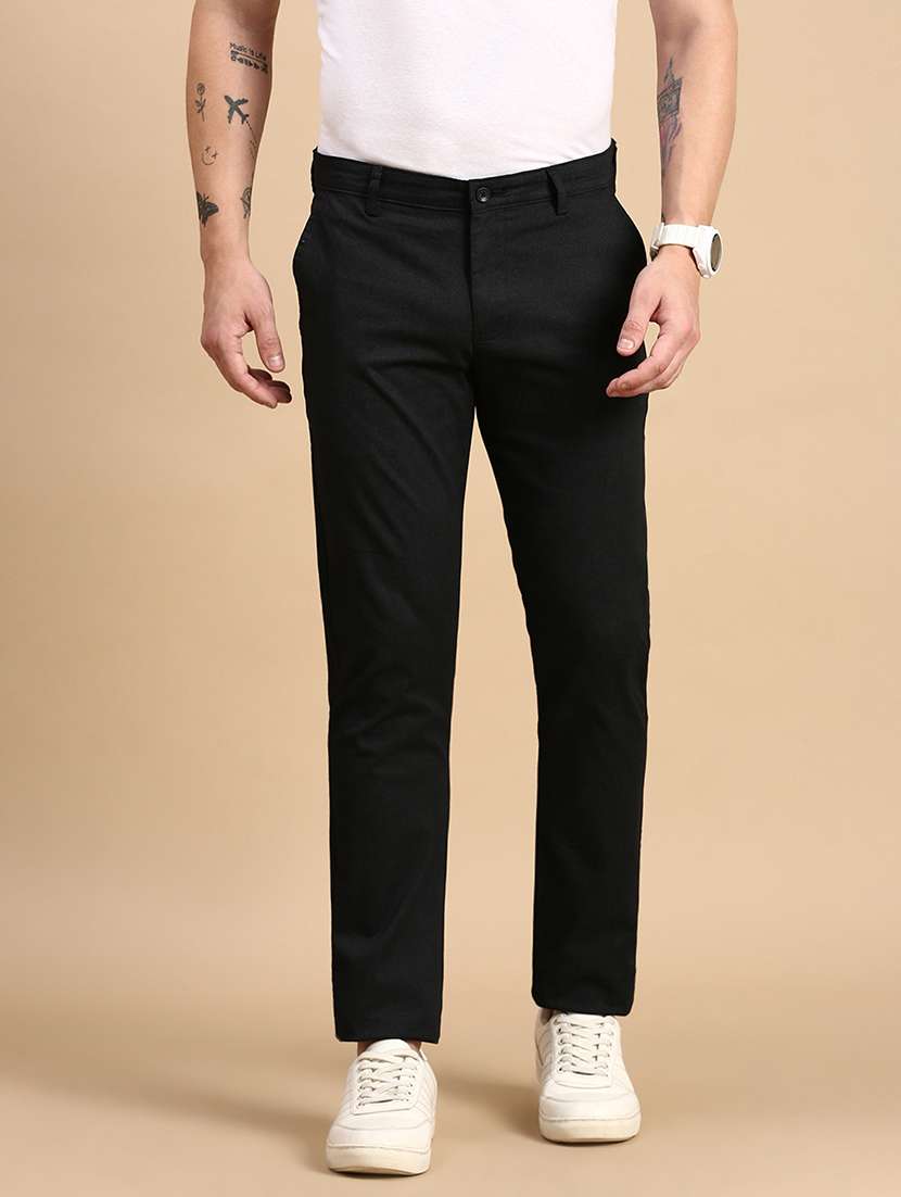 men solid mid rise chinos