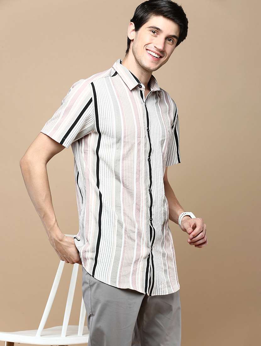 men striped short sleeve shirt - 21712356 -  Standard Image - 2