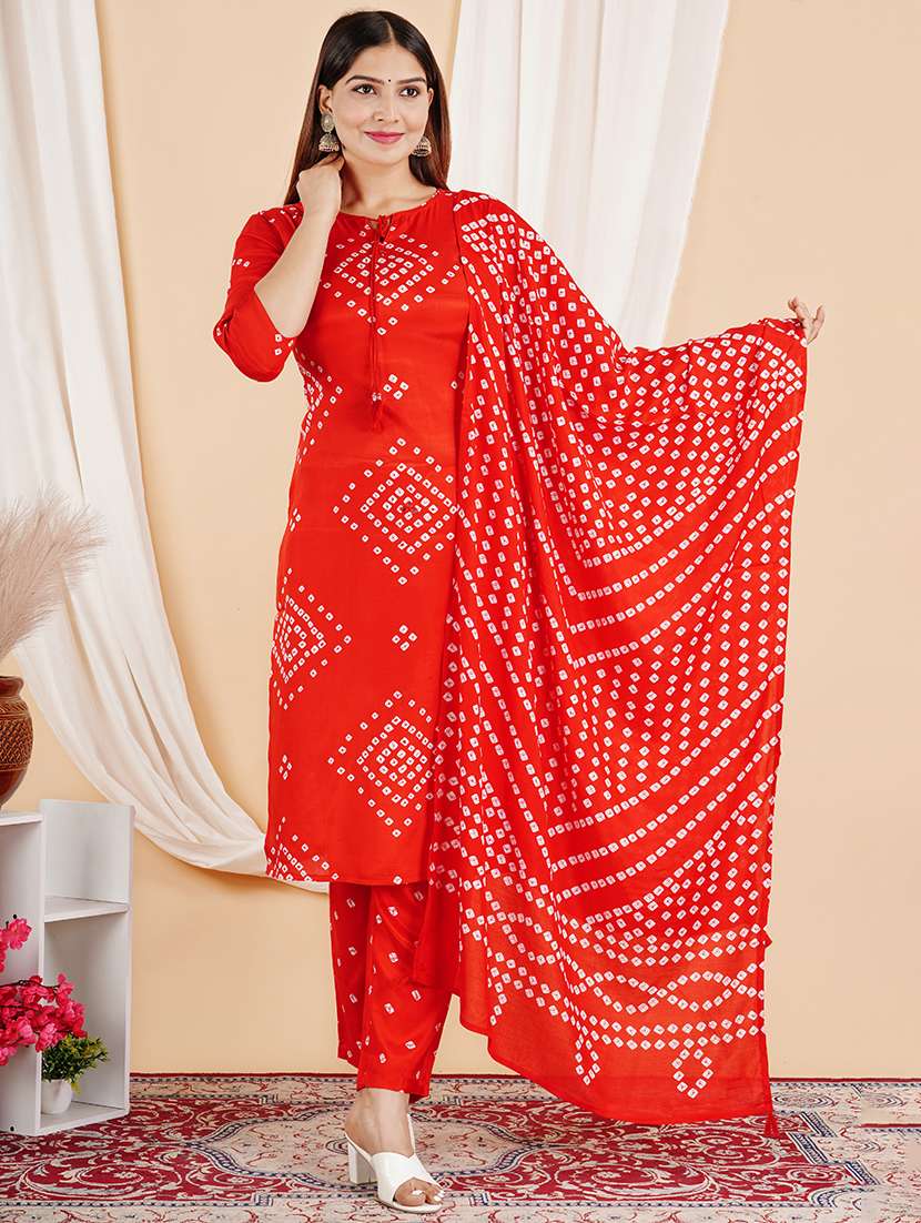 women three quarter sleeve kurta pant with dupatta set